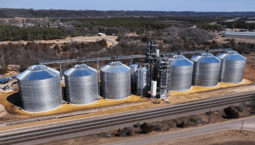 Thumbnail for Alcivia, BNSF open US$40M shuttle loader facility in Wisconsin to boost grain market access